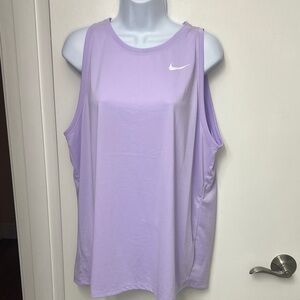 109. The Nike Tee DRI-FIT lavender Tank top, size XL, NWT